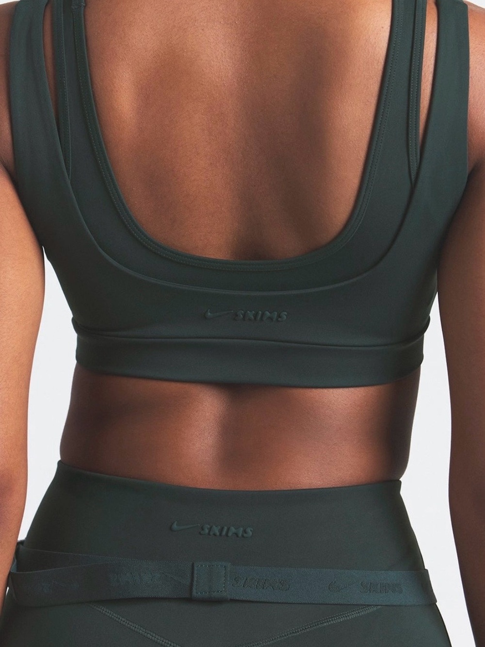 SKIMS Dark Teal Sports Bra & Legging Set - Picture 3 of 6